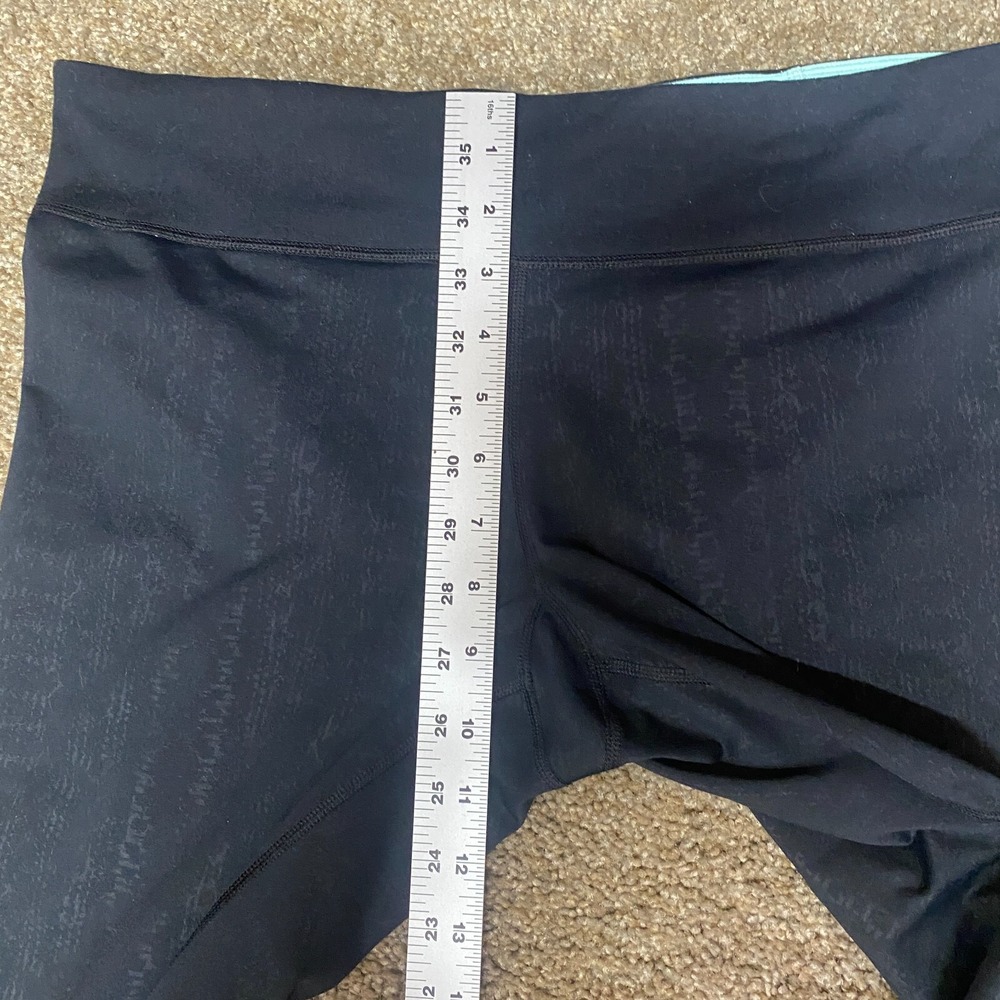 Under Armour Capri Workout Leggings Gym Run Fitted Womens Large Black Mid Rise - Picture 9 of 12